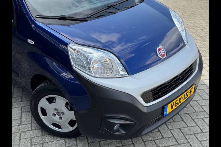 Fiat Fiorino 1.3 MultiJet 80pk | Rondom glas | Navi | Cruise | DAB-radio | Bluetooth | Parkeersensor | Schuifdeur | Metallic