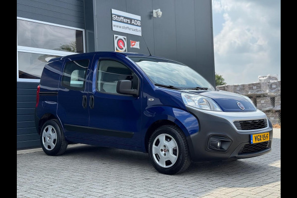 Fiat Fiorino 1.3 MultiJet 80pk | Rondom glas | Navi | Cruise | DAB-radio | Bluetooth | Parkeersensor | Schuifdeur | Metallic