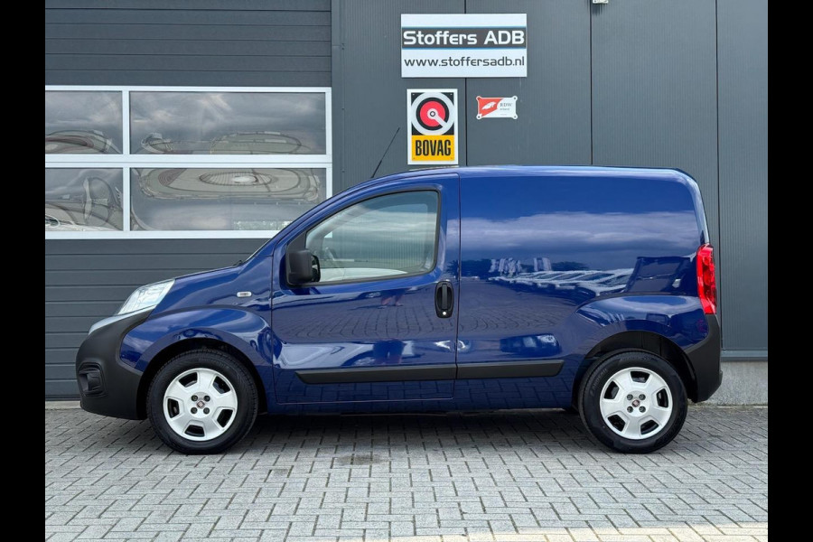 Fiat Fiorino 1.3 MultiJet 80pk | Rondom glas | Navi | Cruise | DAB-radio | Bluetooth | Parkeersensor | Schuifdeur | Metallic