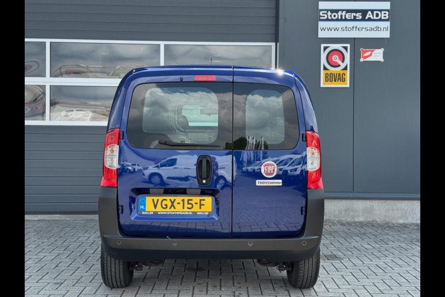 Fiat Fiorino 1.3 MultiJet 80pk | Rondom glas | Navi | Cruise | DAB-radio | Bluetooth | Parkeersensor | Schuifdeur | Metallic