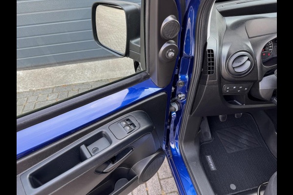 Fiat Fiorino 1.3 MultiJet 80pk | Rondom glas | Navi | Cruise | DAB-radio | Bluetooth | Parkeersensor | Schuifdeur | Metallic