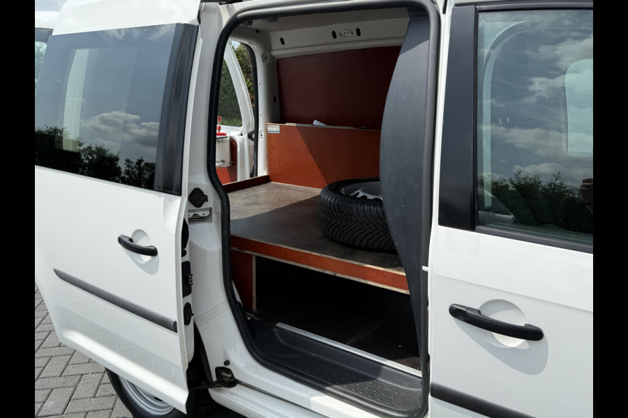Volkswagen Caddy 1.4 TSI AUTOMAAT / BENZINE !! / BPM VRIJ / 1e EIG. / TREKHAAK / AIRCO / CRUISE / NAVI