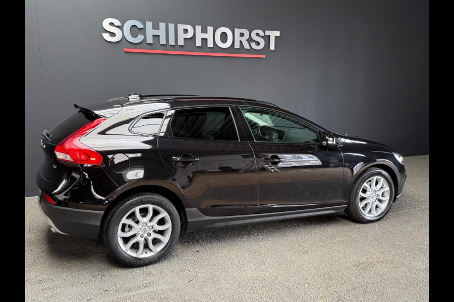 Volvo V40 V40 Cross Country T3 152pkSummum panorama leer camera