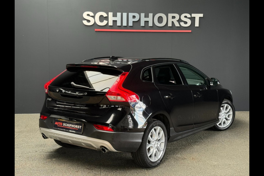 Volvo V40 V40 Cross Country T3 152pkSummum panorama leer camera