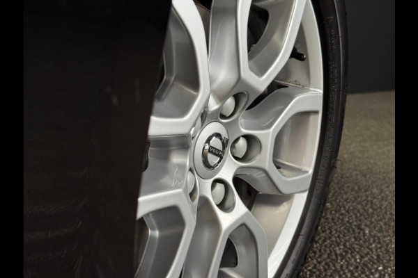 Volvo V40 V40 Cross Country T3 152pkSummum panorama leer camera