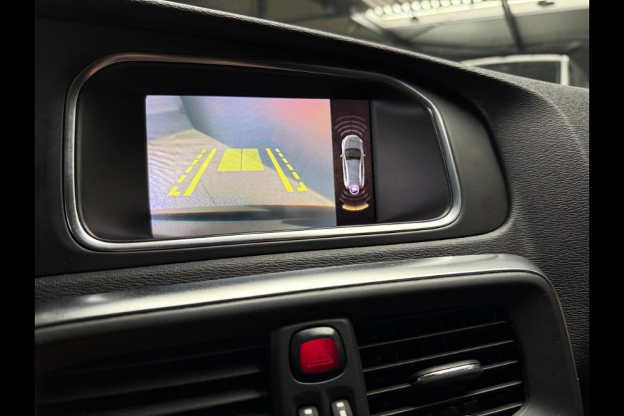 Volvo V40 V40 Cross Country T3 152pkSummum panorama leer camera