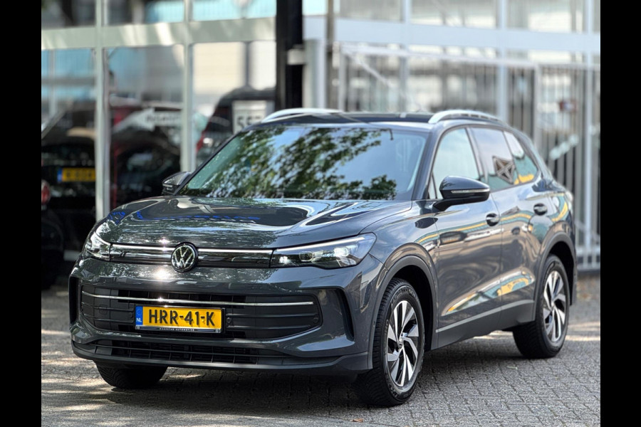 Volkswagen Tiguan 1.5 eTSI DSG Lane ass Drive pilot CarPlay 150 PK Keyless Camera Sfeerverlichting Life edition Direct leverbaar