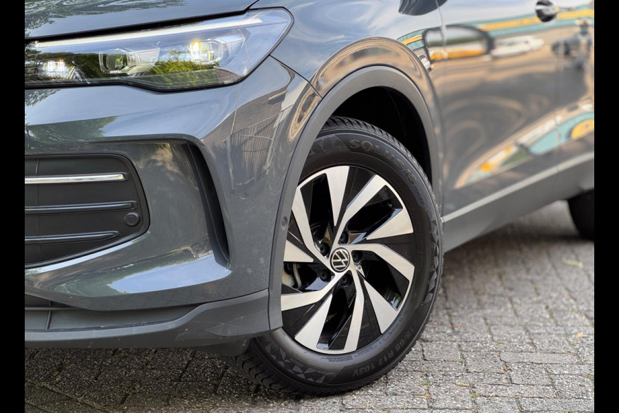 Volkswagen Tiguan 1.5 eTSI DSG Lane ass Drive pilot CarPlay 150 PK Keyless Camera Sfeerverlichting Life edition Direct leverbaar