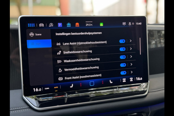 Volkswagen Tiguan 1.5 eTSI DSG Lane ass Drive pilot CarPlay 150 PK Keyless Camera Sfeerverlichting Life edition Direct leverbaar