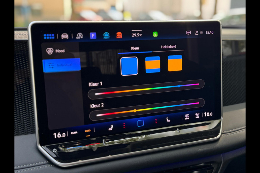 Volkswagen Tiguan 1.5 eTSI DSG Lane ass Drive pilot CarPlay 150 PK Keyless Camera Sfeerverlichting Life edition Direct leverbaar