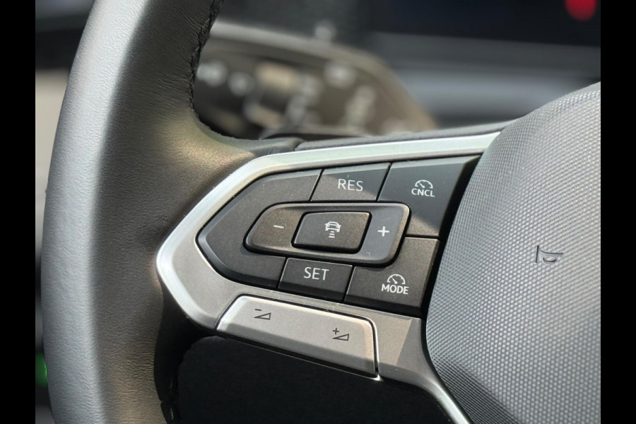 Volkswagen Tiguan 1.5 eTSI DSG Lane ass Drive pilot CarPlay 150 PK Keyless Camera Sfeerverlichting Life edition Direct leverbaar