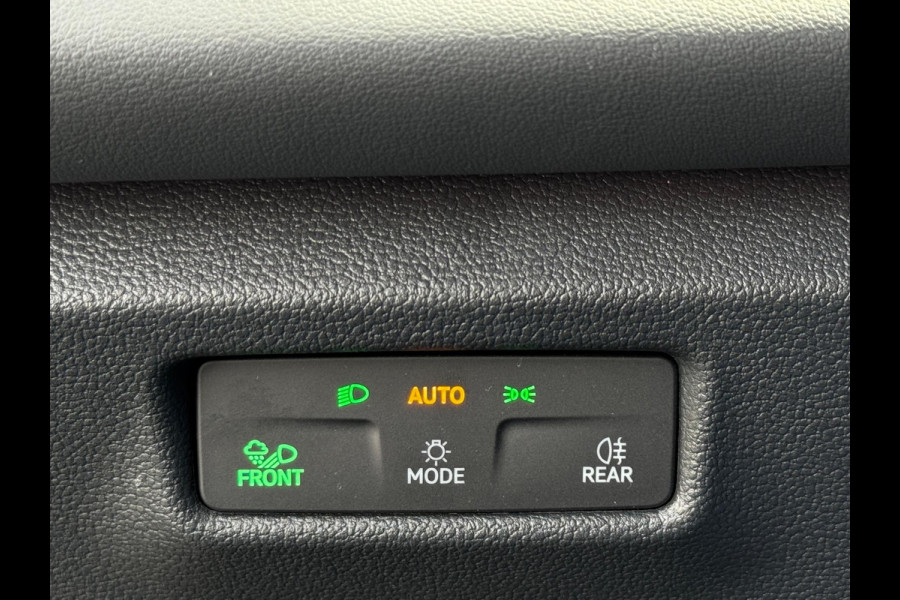 Volkswagen Tiguan 1.5 eTSI DSG Lane ass Drive pilot CarPlay 150 PK Keyless Camera Sfeerverlichting Life edition Direct leverbaar
