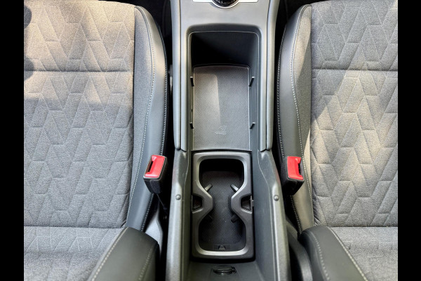 Volkswagen Tiguan 1.5 eTSI DSG Lane ass Drive pilot CarPlay 150 PK Keyless Camera Sfeerverlichting Life edition Direct leverbaar