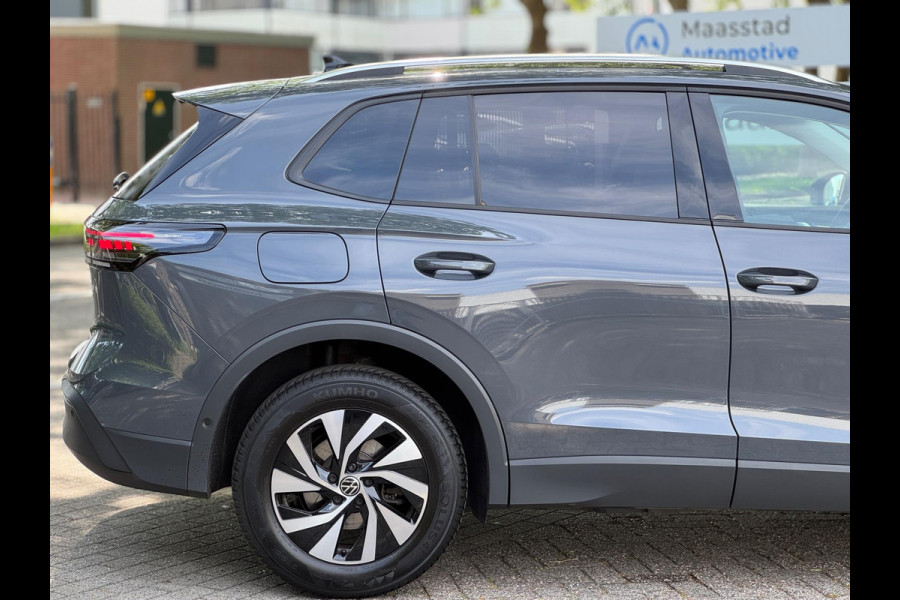 Volkswagen Tiguan 1.5 eTSI DSG Lane ass Drive pilot CarPlay 150 PK Keyless Camera Sfeerverlichting Life edition Direct leverbaar