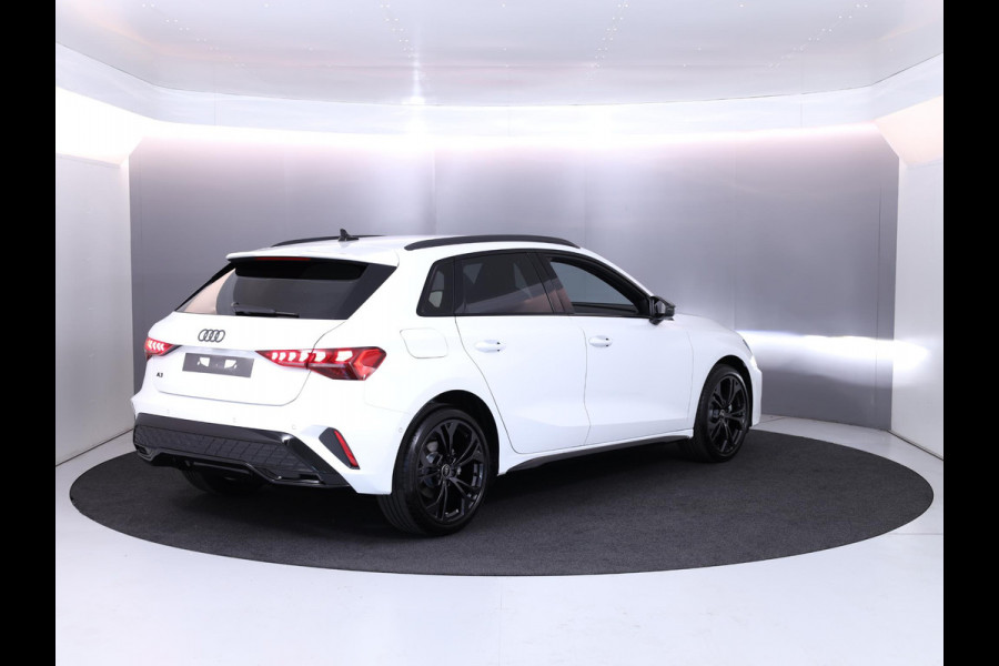Audi A3 Sportback 40 TFSI e S edition 204 pk S-tronic | Verlengde garantie | Navigatie | Parkeersensoren (Park assist) | Matrix LED koplampen | Elektr. bestuurdersstoel | S-Line |