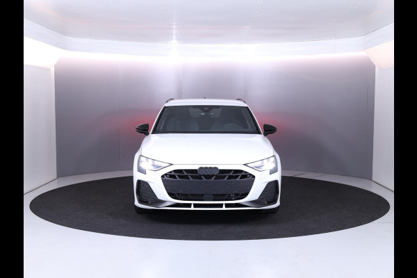 Audi A3 Sportback 40 TFSI e S edition 204 pk S-tronic | Verlengde garantie | Navigatie | Parkeersensoren (Park assist) | Matrix LED koplampen | Elektr. bestuurdersstoel | S-Line |