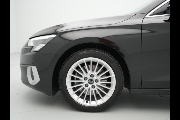 Audi A3 Sportback 35 TFSI 150pk S-Tronic Business edition Navigatie Clima Pdc Lm Velgen 35