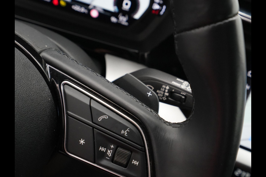 Audi A3 Sportback 35 TFSI 150pk S-Tronic Business edition Navigatie Clima Pdc Lm Velgen 35