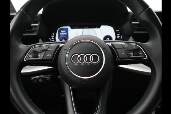 Audi A3 Sportback 35 TFSI 150pk S-Tronic Business edition Navigatie Clima Pdc Lm Velgen 35