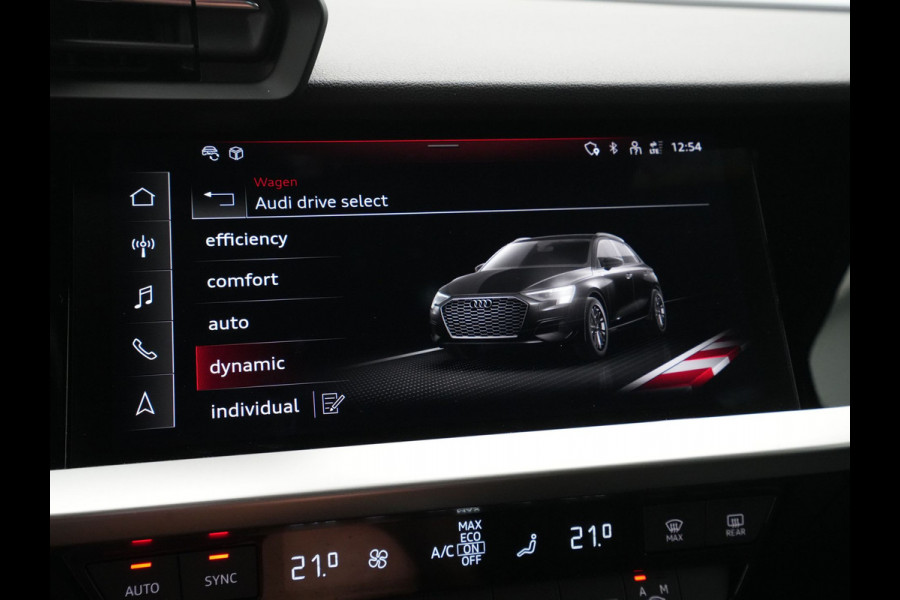 Audi A3 Sportback 35 TFSI 150pk S-Tronic Business edition Navigatie Clima Pdc Lm Velgen 35