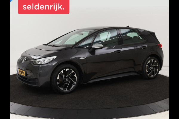Volkswagen ID.3 First 58 kWh | Stoelverwarming | Camera | Adaptive cruise | Carplay | Navigatie | PDC | Climate control | Sfeerverlichting | LMV 18 inch
