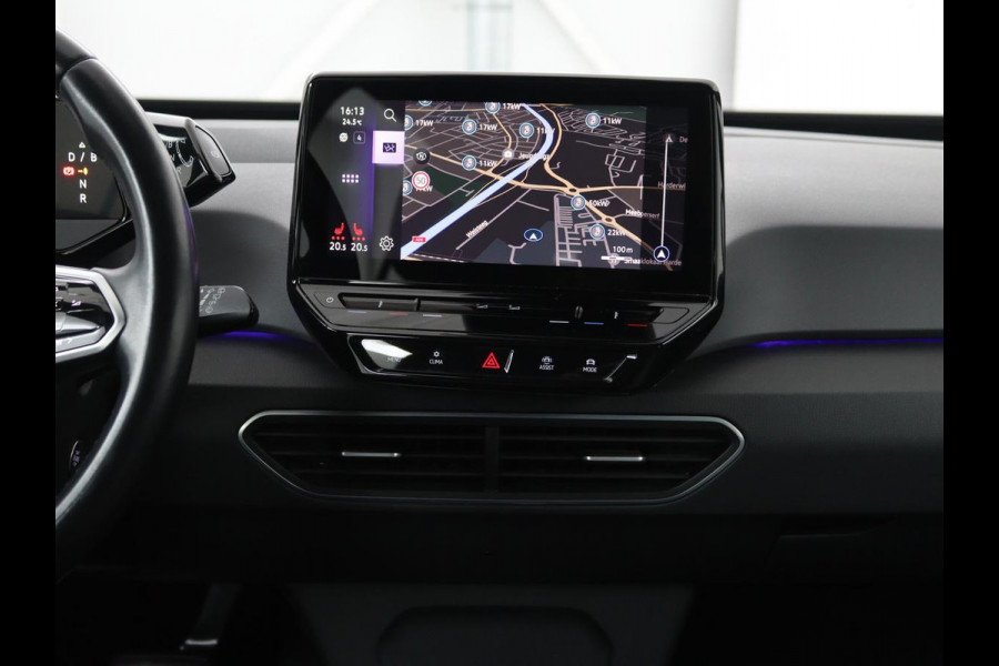 Volkswagen ID.3 First 58 kWh | Stoelverwarming | Camera | Adaptive cruise | Carplay | Navigatie | PDC | Climate control | Sfeerverlichting | LMV 18 inch