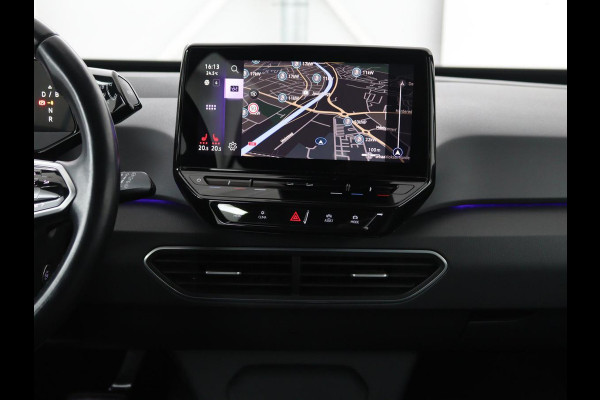 Volkswagen ID.3 First 58 kWh | Stoelverwarming | Camera | Adaptive cruise | Carplay | Navigatie | PDC | Climate control | Sfeerverlichting | LMV 18 inch
