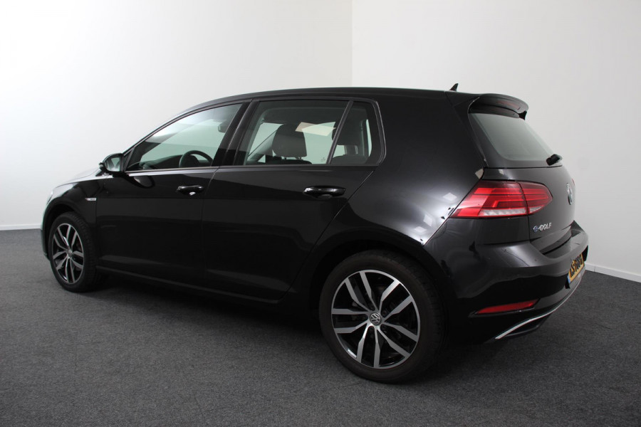 Volkswagen e-Golf Navigatie Climate Control Cruise Control Lichtmetalen velgen 17" Parkeer Sensoren V+A
