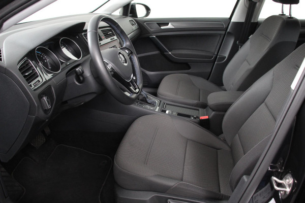 Volkswagen e-Golf Navigatie Climate Control Cruise Control Lichtmetalen velgen 17" Parkeer Sensoren V+A