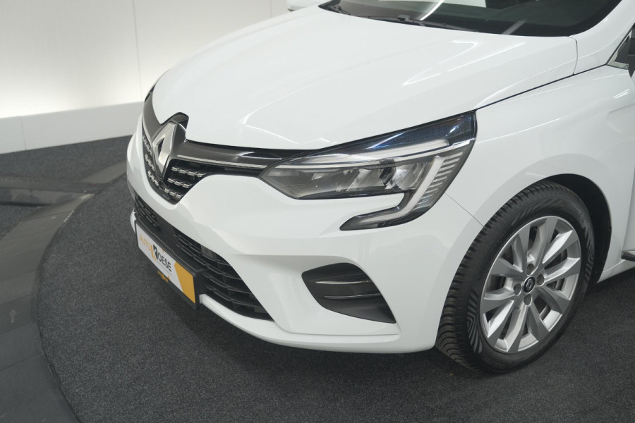 Renault Clio TCe 90 Techno | Camera | 9.3 Inch Scherm | Apple Carplay | Parkeersensoren