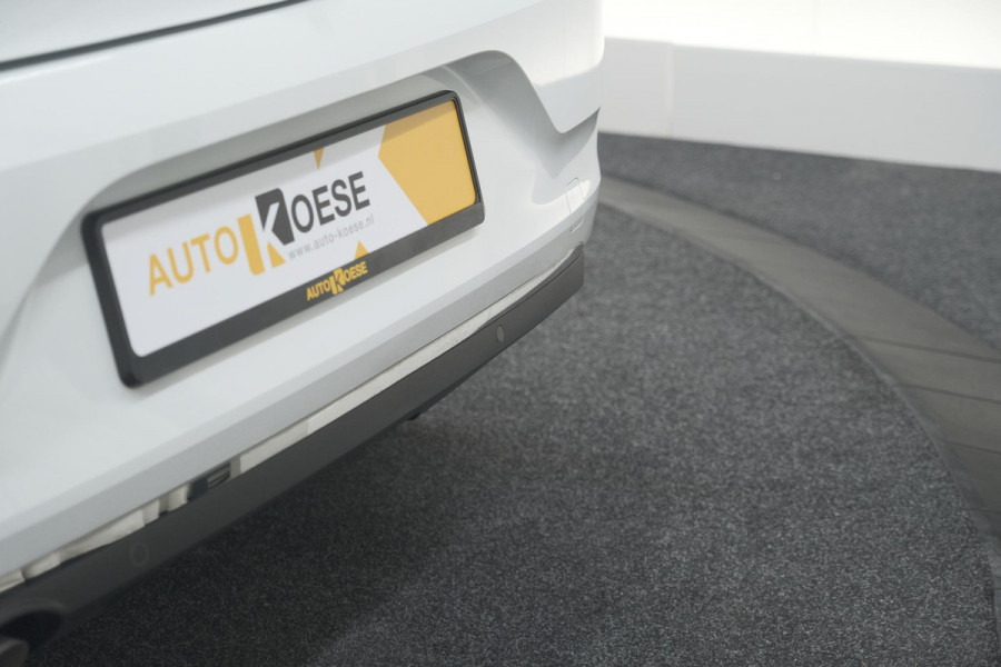 Renault Clio TCe 90 Techno | Camera | 9.3 Inch Scherm | Apple Carplay | Parkeersensoren