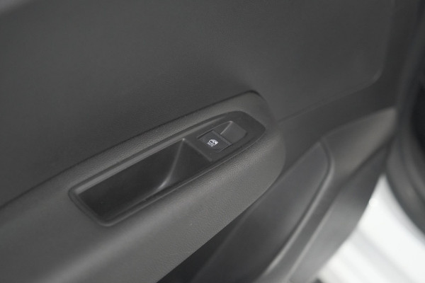 Renault Clio TCe 90 Techno | Camera | 9.3 Inch Scherm | Apple Carplay | Parkeersensoren