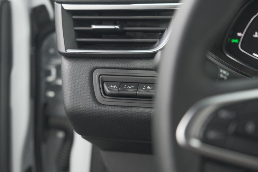 Renault Clio TCe 90 Techno | Camera | 9.3 Inch Scherm | Apple Carplay | Parkeersensoren
