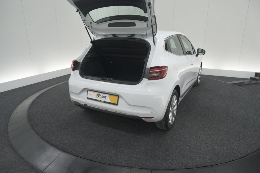 Renault Clio TCe 90 Techno | Camera | 9.3 Inch Scherm | Apple Carplay | Parkeersensoren