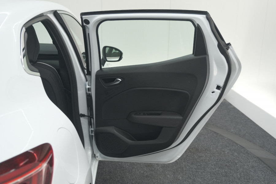 Renault Clio TCe 90 Techno | Camera | 9.3 Inch Scherm | Apple Carplay | Parkeersensoren