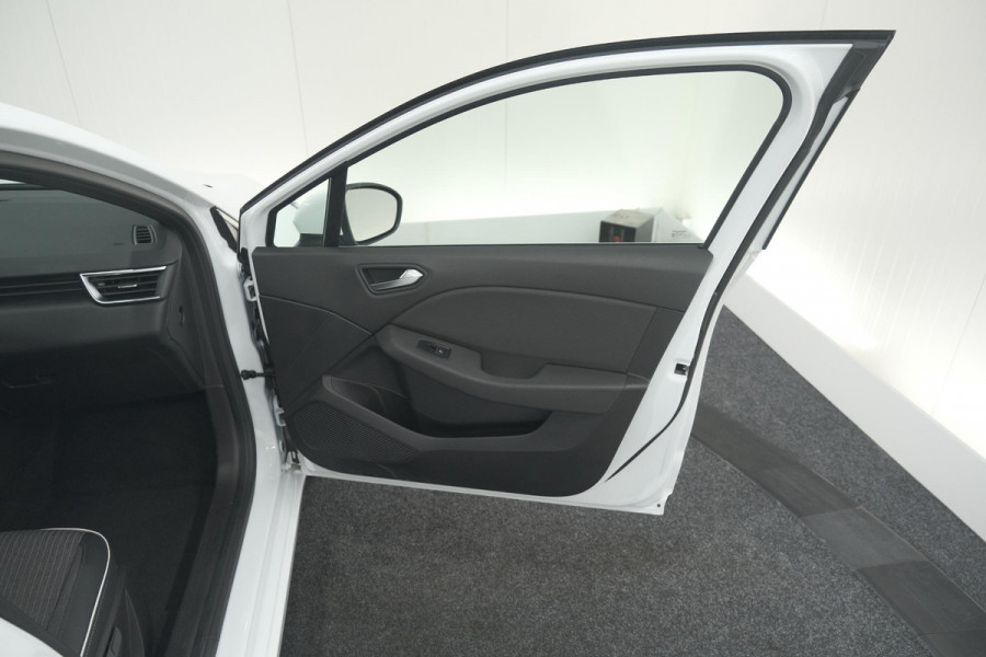 Renault Clio TCe 90 Techno | Camera | 9.3 Inch Scherm | Apple Carplay | Parkeersensoren