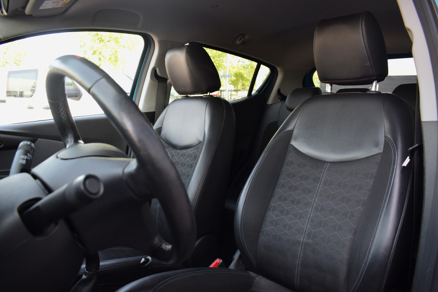 Opel KARL 1.0 ecoFLEX Innovation | Apple CarPlay | Half Leer | Stoelverw. | Climate