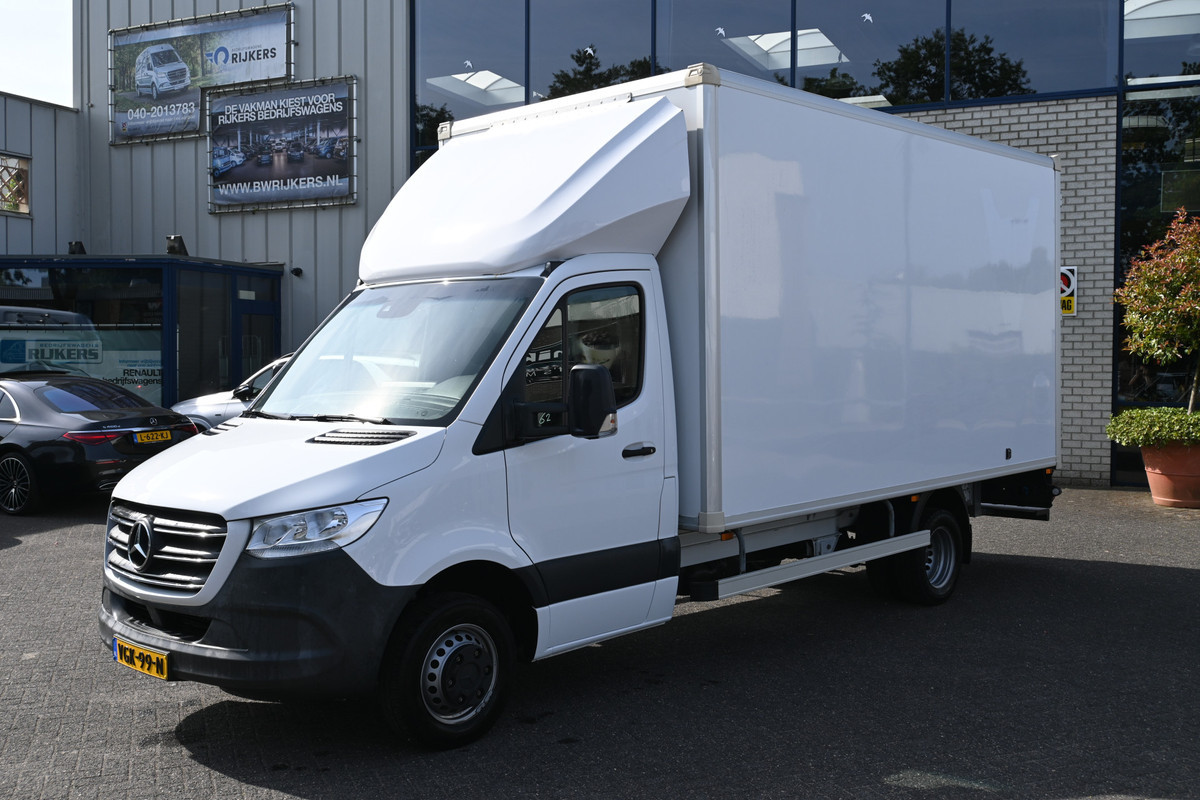 Mercedes-Benz Sprinter 516 CDI L3 432 Bakwagen 10.25 MBUX met navigatie Mercedes-Benz Sprinter 516 CDI L3 432 Bakwagen 10.25 MBUX met navigatie