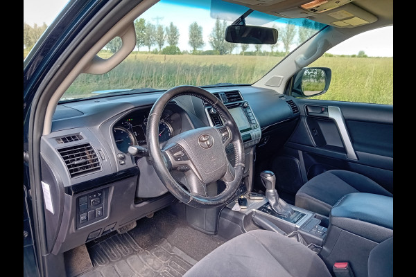 Toyota Land Cruiser 2.8 D-4D-F Challenger High Roof Blind Van