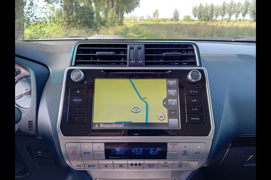 Toyota Land Cruiser 2.8 D-4D-F Challenger High Roof Blind Van
