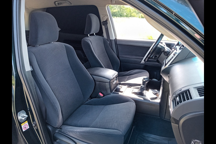 Toyota Land Cruiser 2.8 D-4D-F Challenger High Roof Blind Van