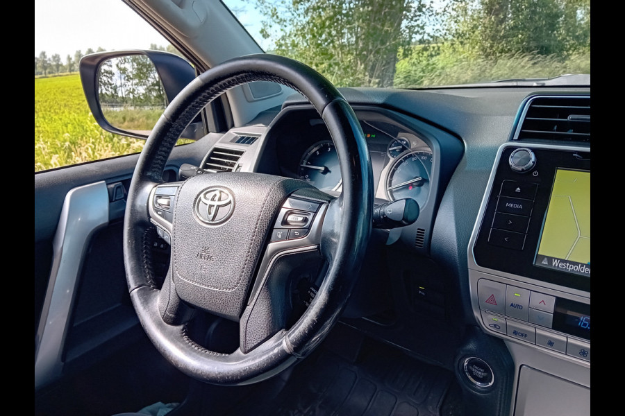 Toyota Land Cruiser 2.8 D-4D-F Challenger High Roof Blind Van