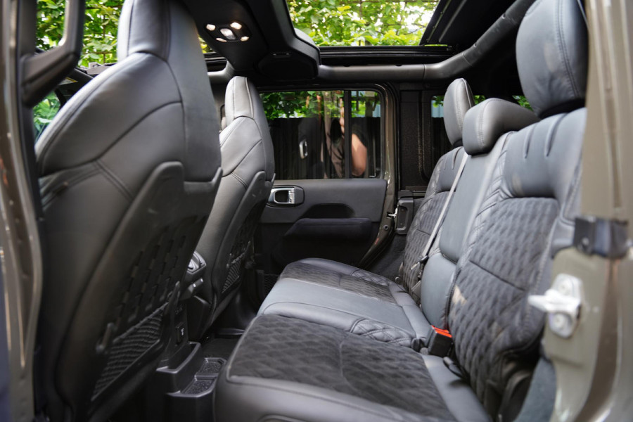 Jeep Wrangler Unlimited BRUTE 4xe 380 Rubicon Performance Pack Skyview