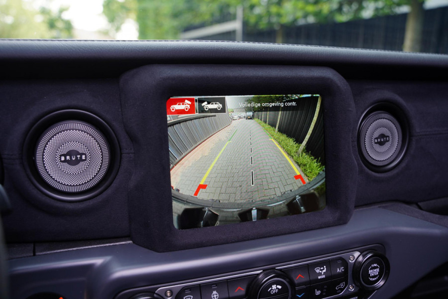 Jeep Wrangler Unlimited BRUTE 4xe 380 Rubicon Performance Pack Skyview