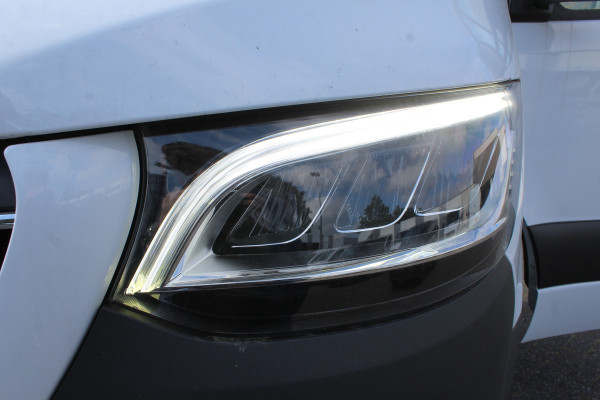 Mercedes-Benz Sprinter 519 CDI Pro MBUX 10.25, LED koplampen, Geveerde stoel, Etc.