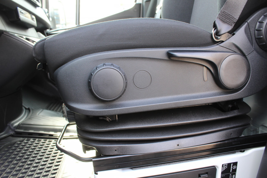 Mercedes-Benz Sprinter 519 CDI Pro MBUX 10.25, LED koplampen, Geveerde stoel, Etc.