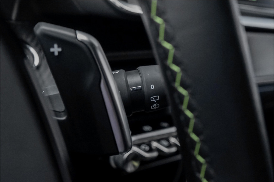 Peugeot 208 1.2 PureTech GT-Line 130PK Automaat CarPlay Camera 17"