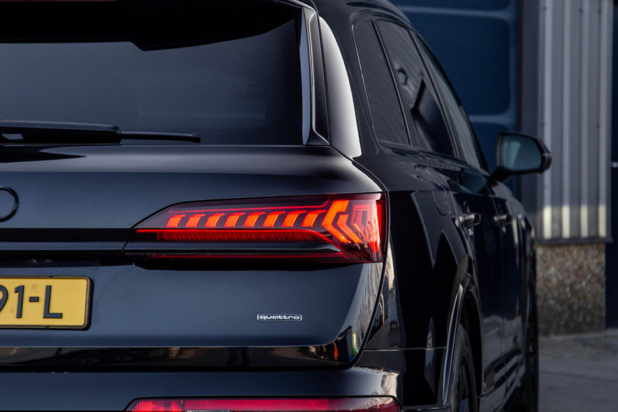 Audi Q7 SQ7 S-Line Grijs kenteken 3X S-LINE / 360 CAMERA / ADAPTIVE CRUISE CONTROLE / BLACK LINE