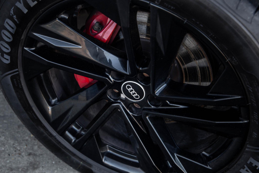 Audi Q7 SQ7 S-Line Grijs kenteken 3X S-LINE / 360 CAMERA / ADAPTIVE CRUISE CONTROLE / BLACK LINE