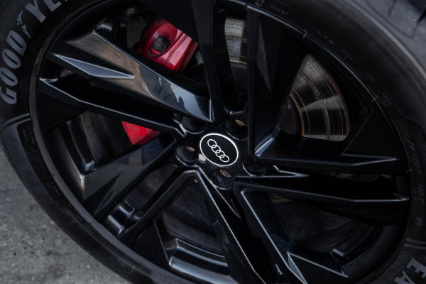 Audi Q7 SQ7 S-Line Grijs kenteken 3X S-LINE / 360 CAMERA / ADAPTIVE CRUISE CONTROLE / BLACK LINE